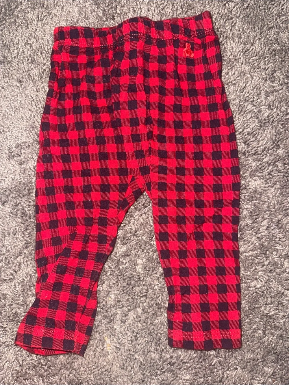 GAP Kids Black Top with Red and Black Buffalo Plaid Leggings